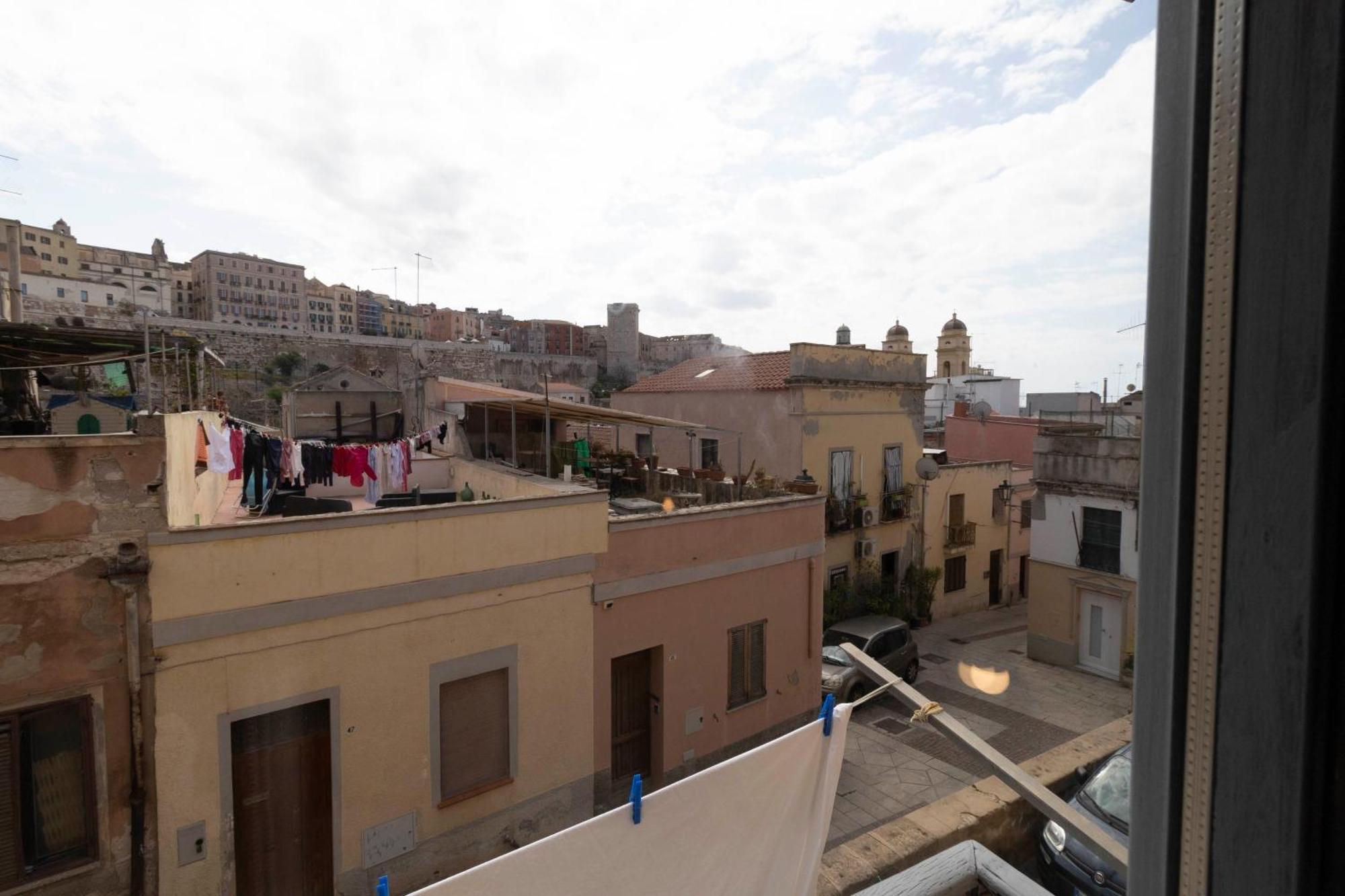 Laribiancos Cagliari Centro Storico Apartment ภายนอก รูปภาพ