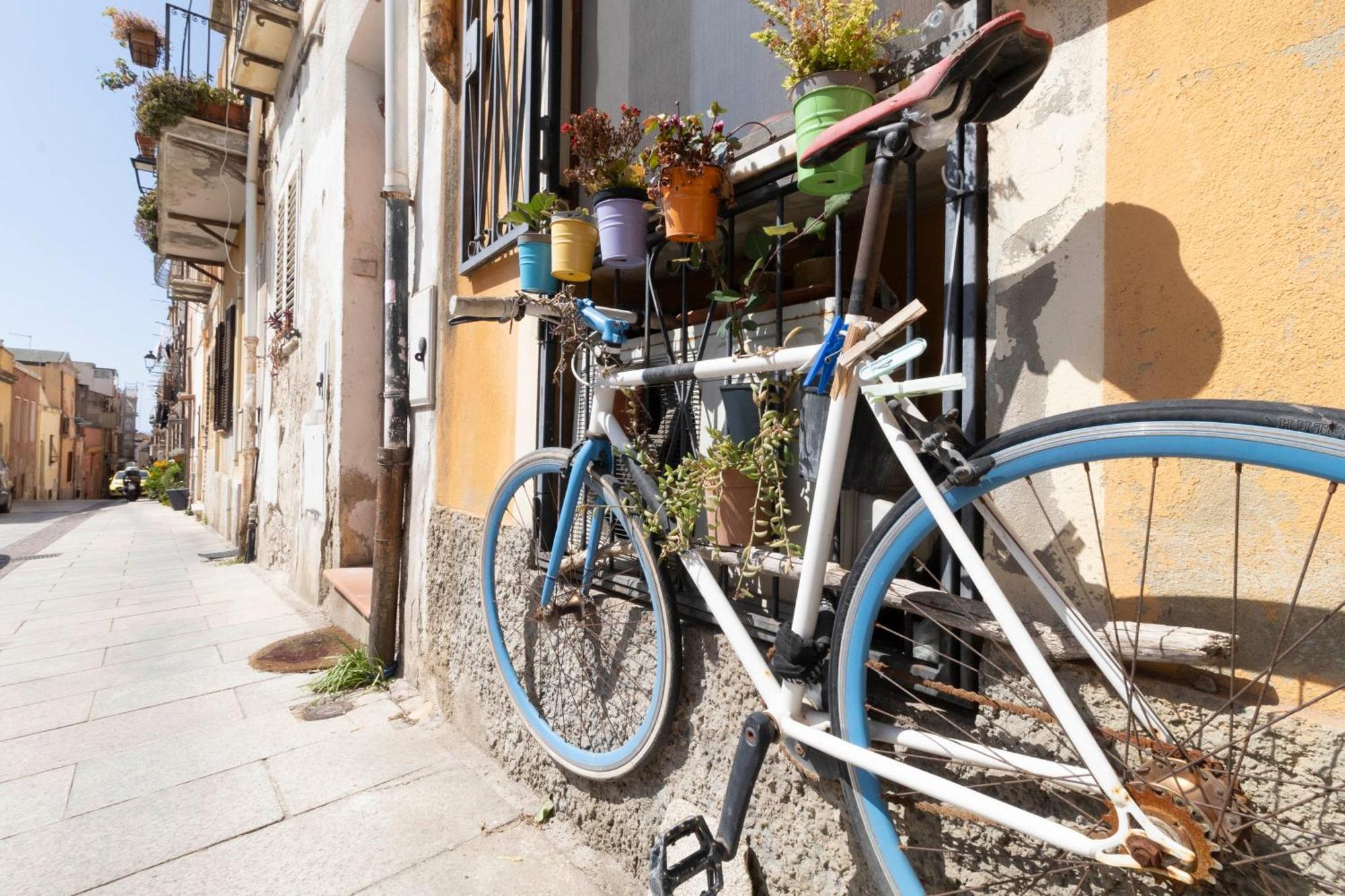 Laribiancos Cagliari Centro Storico Apartment ภายนอก รูปภาพ